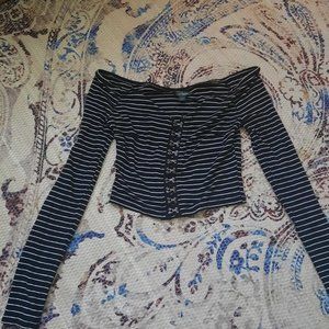 Wild fabulous long sleeve crop top